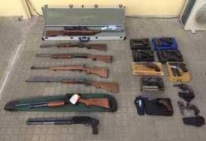 Todas las armas incautadas en la misma casa donde fue recuperado el automóvil robado.