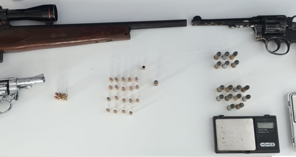 Armas_Cerro_Pelado-b