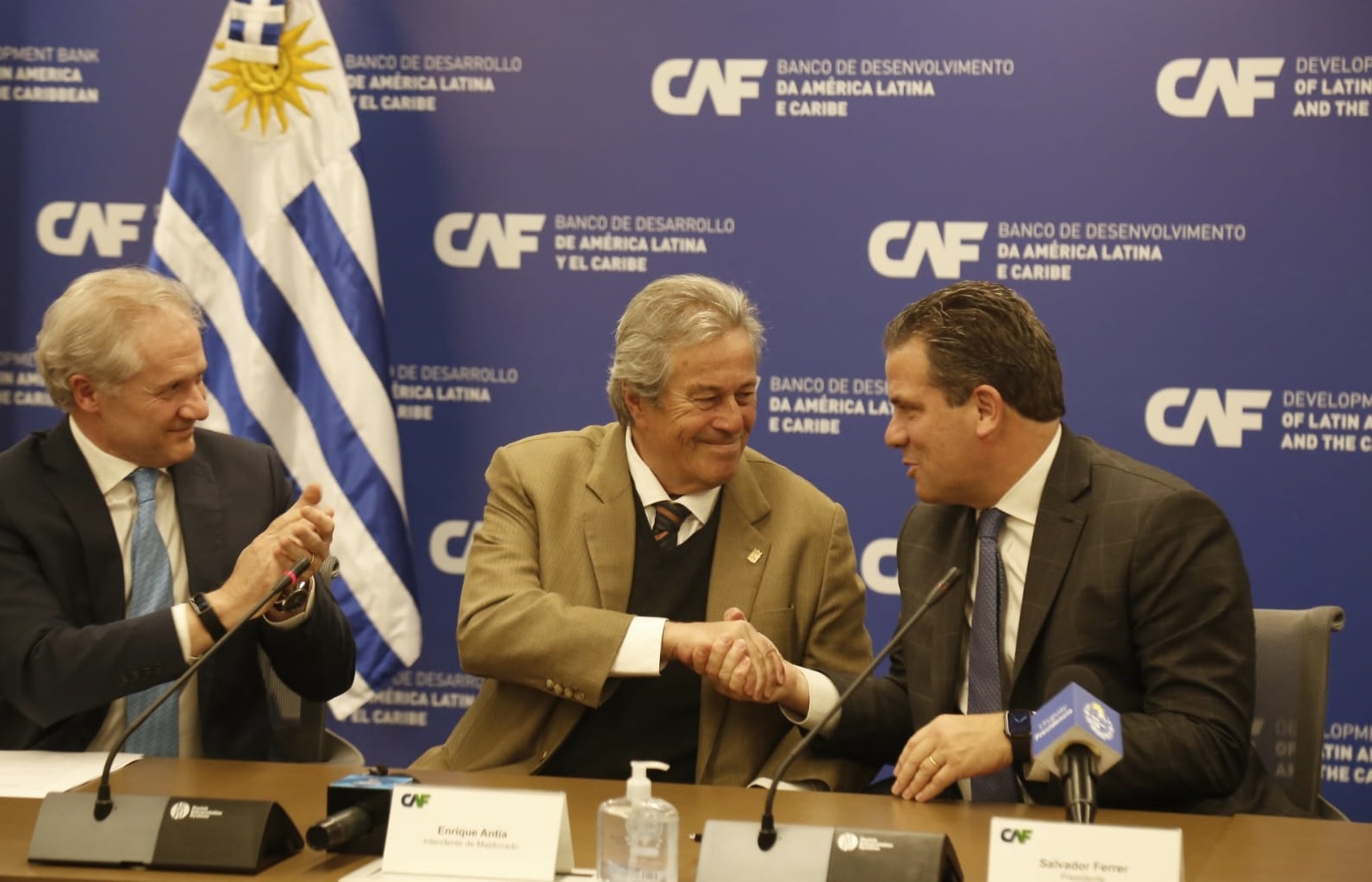 Firma_Prestamo_Realojo_Kennedy-4