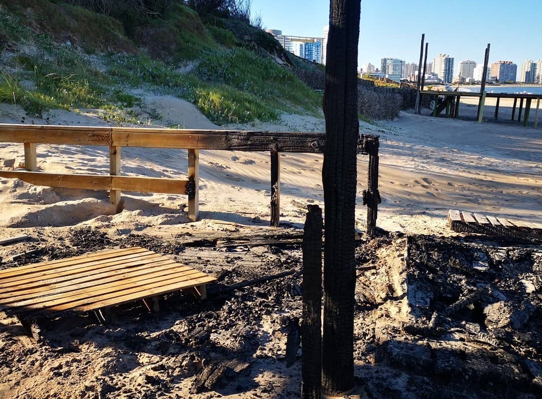 Vandalismo_Playa_Accesible-MN3