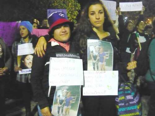 También estuvieron presentes, familiares y amigos de Yamila Rodríguez, victima de feminicidio en nuestro departamento. 