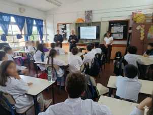 Policía de Maldonado realizó charla de seguridad y autocuidado digital a escolares del barrio San Francisco