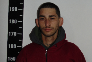 Gabriel Agustín Tabeira Núñez, lejos de quedarse tranquilo luego de haber sido condenado hace algunas semanas, salió sistemáticamente a robar, pero además a vender drogas.