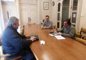 Con las autoridades de Mevir, Antía habló de la necesidad de planes de viviendas en zonas rurales del departamento.