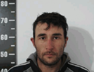 Juan Martín Giles Pereira, no fue demasiado lejos tras robar varios teléfonos y una tablet en comercio del centro fernandino.