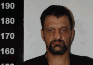 Walter Wladimir Laguna Méndez, lo atraparon cuando intentaba robada del interior de una camioneta, en San Carlos.