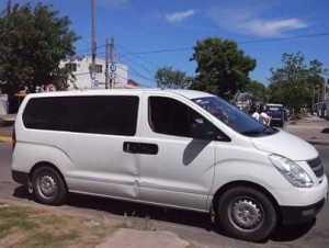 Esta camioneta robada en Maldonado la madrugada del martes, apareció abandonada y sin daños en la ciudad canaria de Pando.