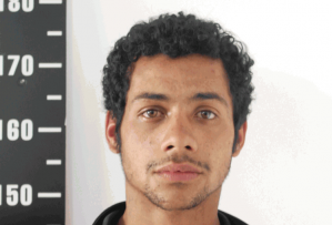 Leonardo David Puñales Olivera, se durmió dentro de la casa que estaba robando en La Capuera.