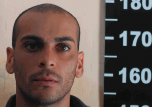Carlos Washington Bitencourt De Los Santos, individuo violento y peligroso que años atrás quiso prender fuego a una joven, participó en el asesinato de César Vitabar.