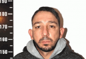 Ángel Diego González Serrón, en prisión mientras lo investigan por violencia doméstica y lesiones personales, contra su pareja.