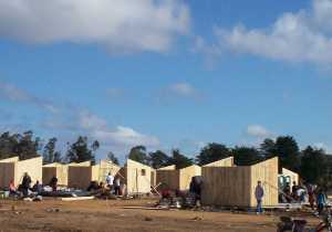 Con estas casas de emergencia nacía en 2007 Los Eucaliptos en predios municipales; años después avanzó sobre tierras privadas.