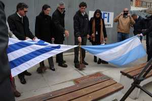 Marca de la Memoria, descubierta en la esquina de las calles 31 y 20 de Punta del Este