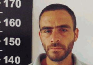Exequiel Martinez Vizcaíno dijo haber tenido la suerte de encontrar una caja de cerveza artesanal, pero resulta que era robada.
