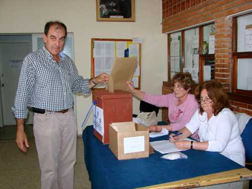 Oscar De los Santos, feliz por la convivencia entre todos los partidos, orgulloso de ser uruguayo, dijo.