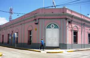 PUERTA CERRADA: ahora el ingreso a la Seccional es por calle 18 de Julio. 