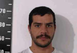 Luciano Federico Gomez Bing, fue atrapado cuando intentaba ingresar mediante daños a una céntrica farmacia de Maldonado.