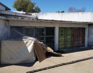 Este es el panorama de cada día en el refugio del Mides en Maldonado Nuevo mientras está cerrado.