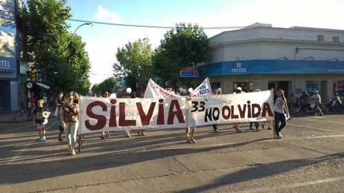 Vecinos de Treinta y Tres, de donde es oriunda, también se movilizaron.