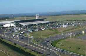 Ministro Viera confirmó que hay varias aerolíneas interesadas en tener presencia en Uruguay