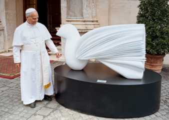 Evolución postoperatoria del Papa León XIV es “normal” informó el Vaticano