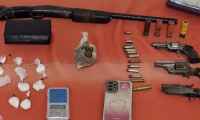 Múltiples allanamientos en Maldonado y San Carlos: 5 armas de fuego incautadas y 11 detenidos