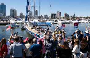 La regata Clipper Round the World zarpó este lunes desde Punta del Este rumbo a Sudáfrica