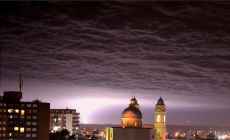 Aviso de INUMET para zona este por viento fuerte; alerta de CECOED por zonas anegadas